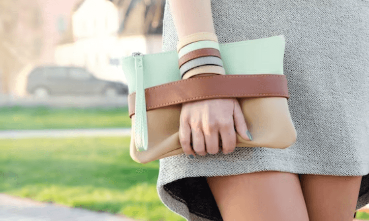 Wristlet Clutches-image