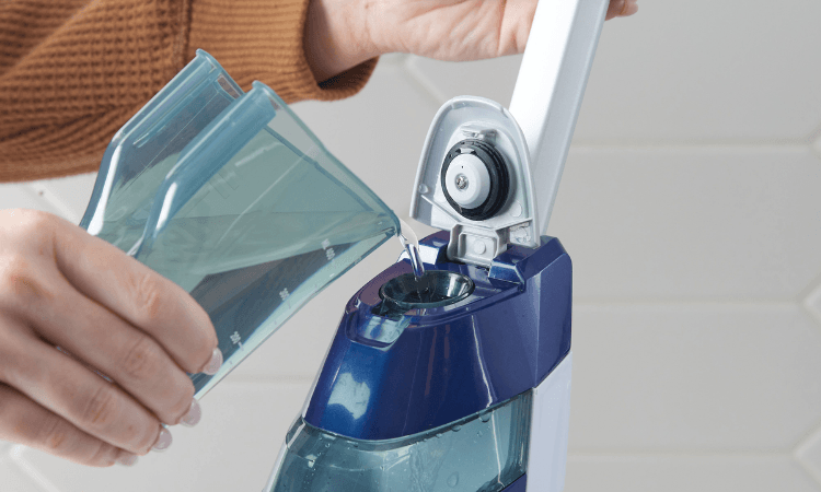 Preparing Your Steam Mop-image